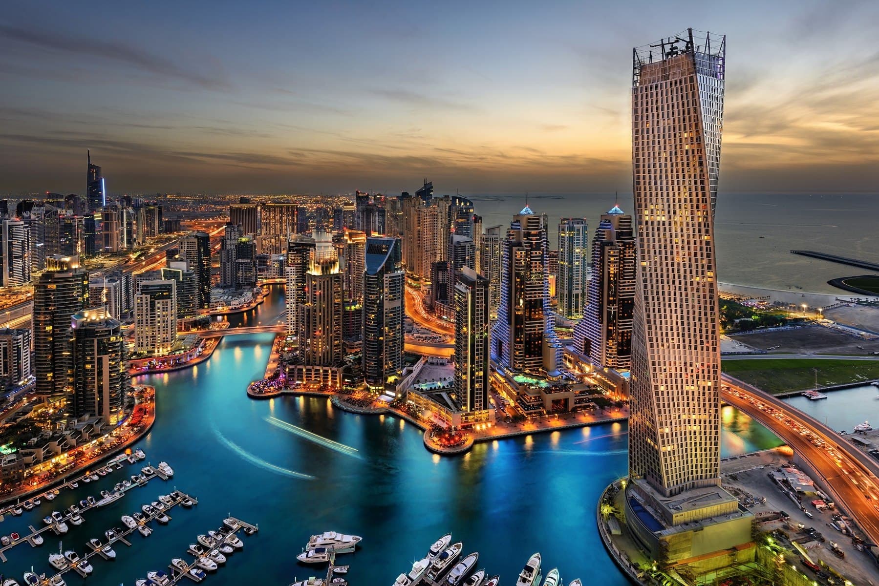 Dubai Marina at dusk